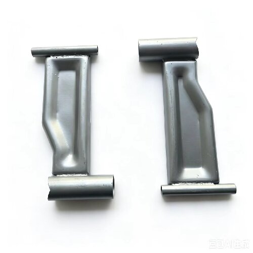 5103455-14B lower pedal bracket