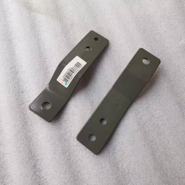 Cooling module pull rod bracket  WG9525531193