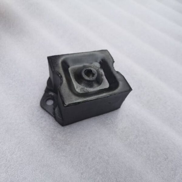 Engine front support WG1680590095