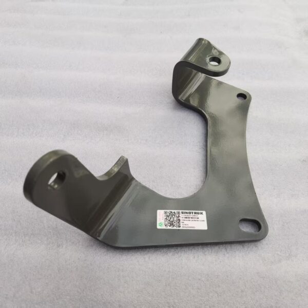 Intercooler protection plate right bracket 711W06201-0084