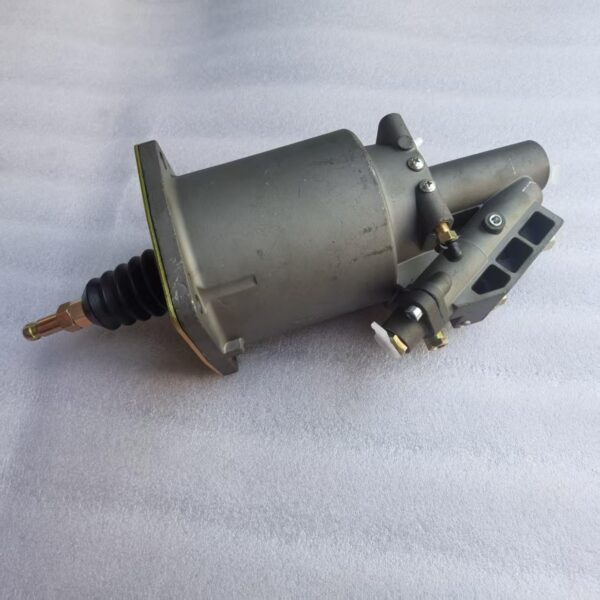 Clutch booster cylinder  YZ952523000052