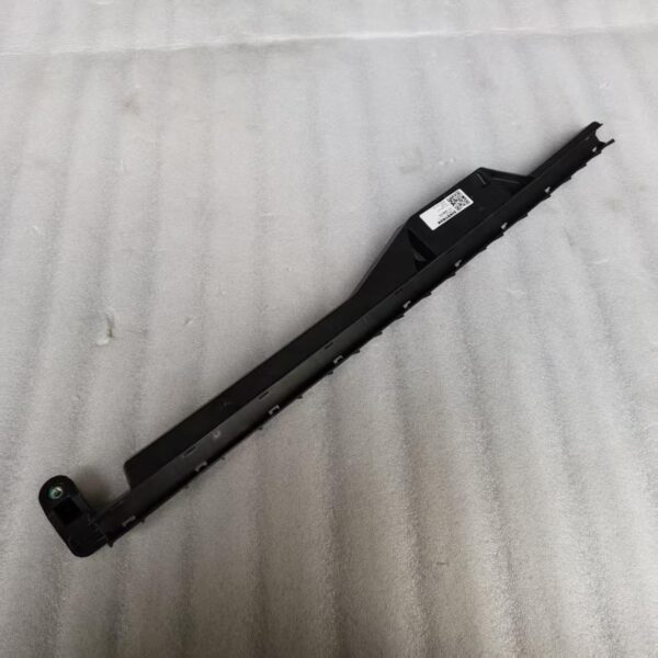 左Front guide rail of door glass 711W62651-0115